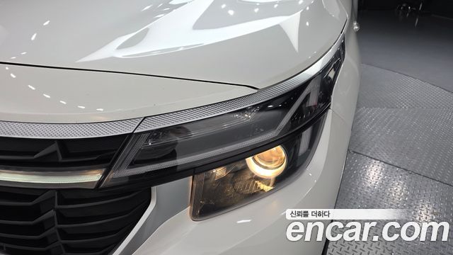 Kia Seltos 2023 — photo 8