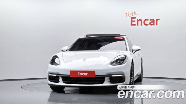 Porsche Panamera 2018 — photo 3