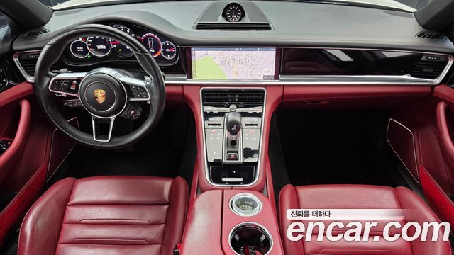 Porsche Panamera 2018 — photo 10