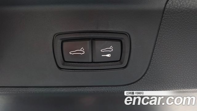 Porsche Panamera 2018 — photo 35