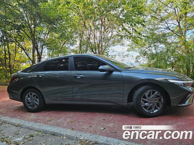 Hyundai AVANTE 2024 — photo 8