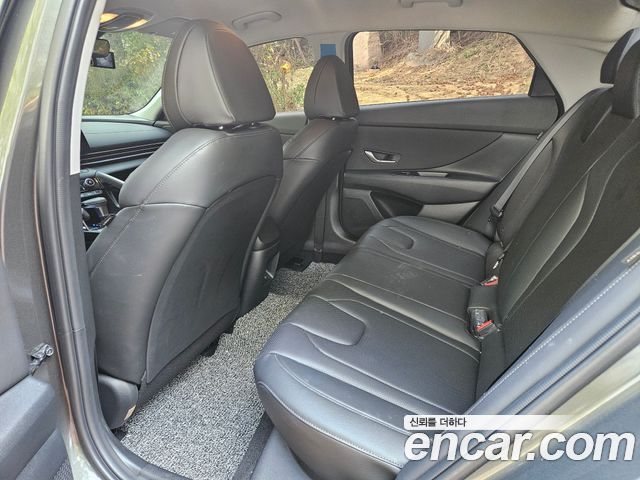 Hyundai AVANTE 2024 — photo 11
