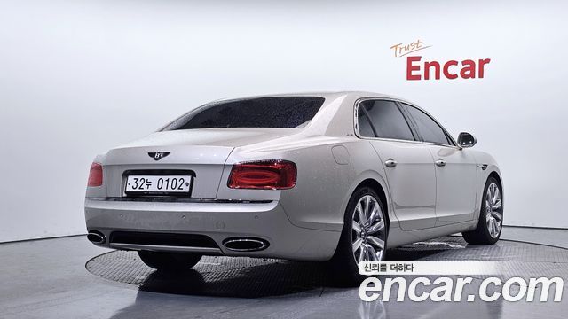Bentley Flying Spur 2016 — photo 2