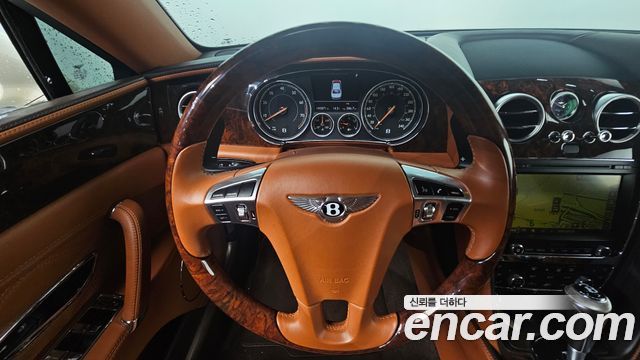 Bentley Flying Spur 2016 — photo 11