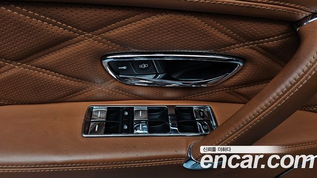 Bentley Flying Spur 2016 — photo 15