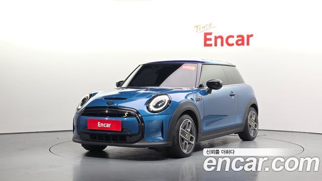 Mini Cooper 2022 — photo 35