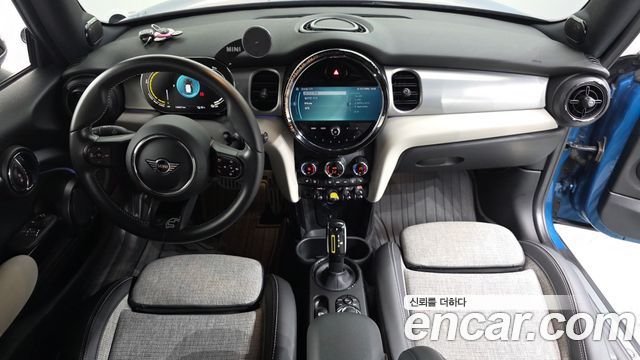 Mini Cooper 2022 — photo 10