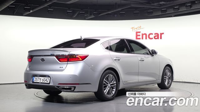 Kia K7 2017 — photo 2