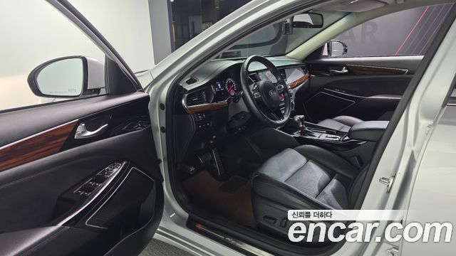 Kia K7 2017 — photo 10