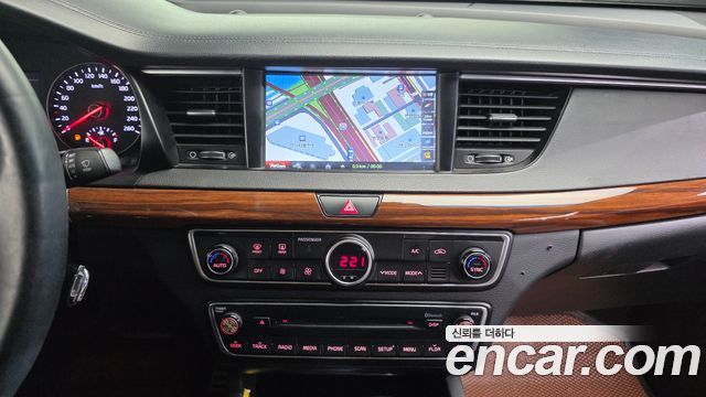 Kia K7 2017 — photo 14
