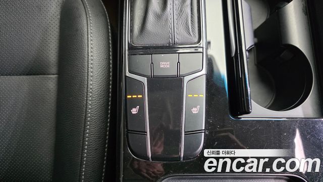 Kia K7 2017 — photo 17