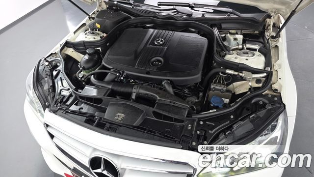 Mercedes-Benz E-Class 2014 — photo 6
