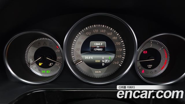 Mercedes-Benz E-Class 2014 — photo 8