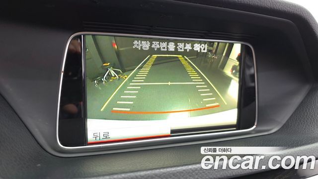 Mercedes-Benz E-Class 2014 — photo 15