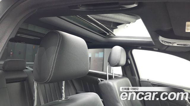Mercedes-Benz E-Class 2014 — photo 16