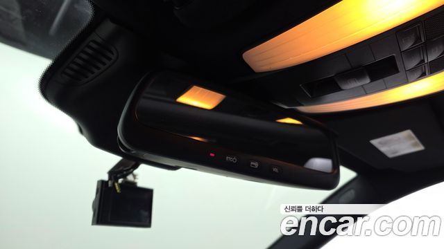 Mercedes-Benz E-Class 2014 — photo 18