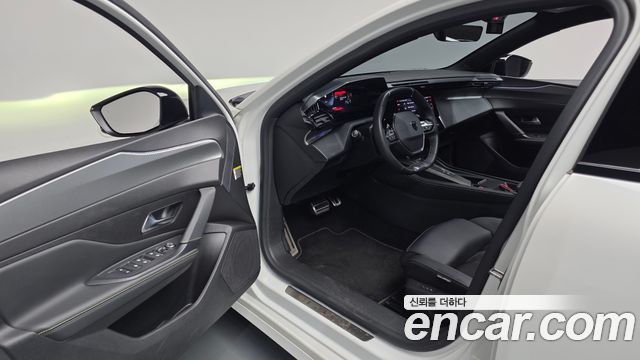 Peugeot 308 2022 — photo 13