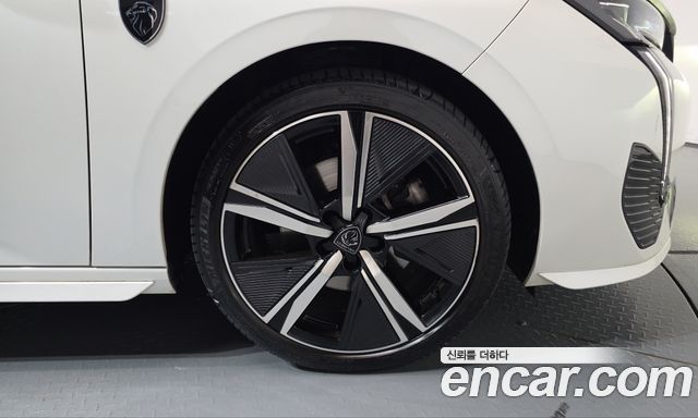Peugeot 308 2022 — photo 7