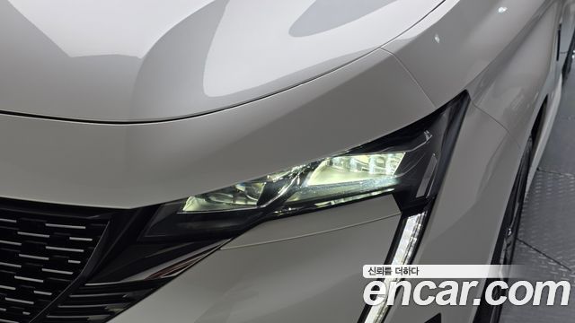 Peugeot 308 2022 — photo 8