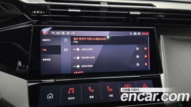 Peugeot 308 2022 — photo 33