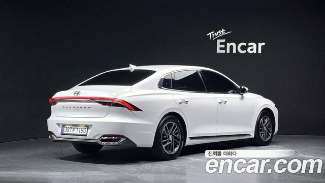 Hyundai Grandeur 2023 — photo 2