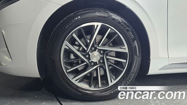 Hyundai Grandeur 2023 — photo 5