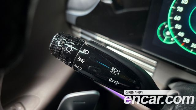 Hyundai Grandeur 2023 — photo 24