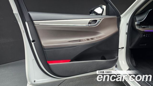 Hyundai Grandeur 2023 — photo 14