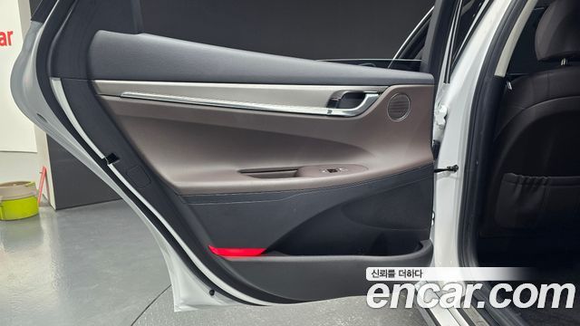 Hyundai Grandeur 2023 — photo 15