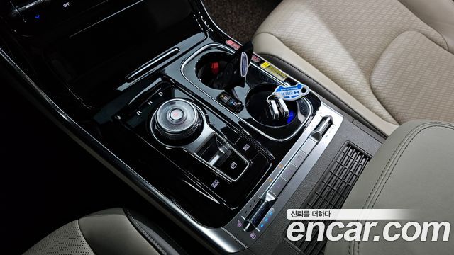 Kia Canival 2023 — photo 12