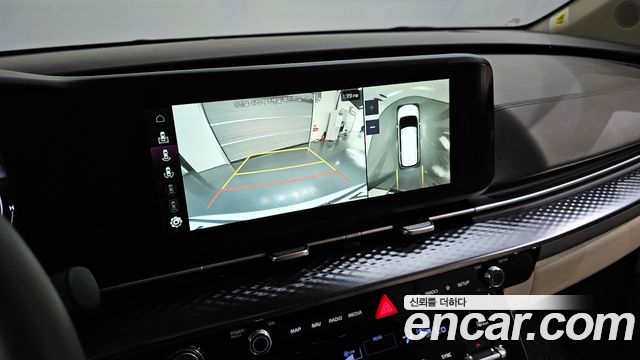 Kia Canival 2023 — photo 23