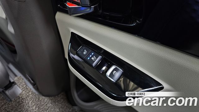 Kia Canival 2023 — photo 25