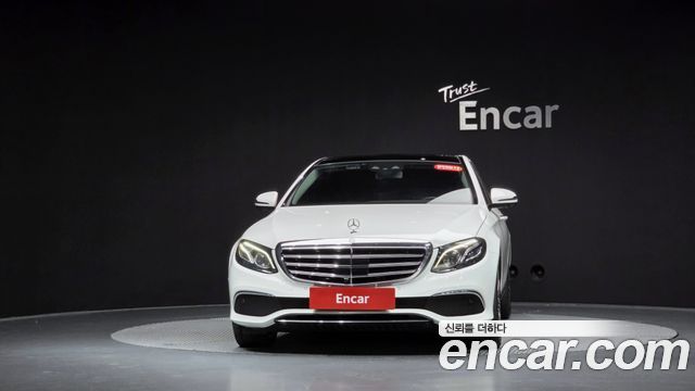 Mercedes-Benz E-Class 2017 — photo 3