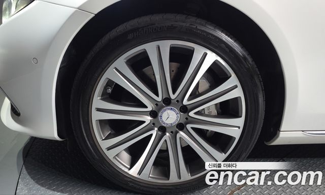 Mercedes-Benz E-Class 2017 — photo 5