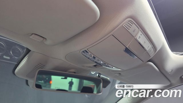 Mercedes-Benz E-Class 2017 — photo 30