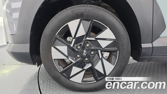 Hyundai Kona 2025 — photo 5