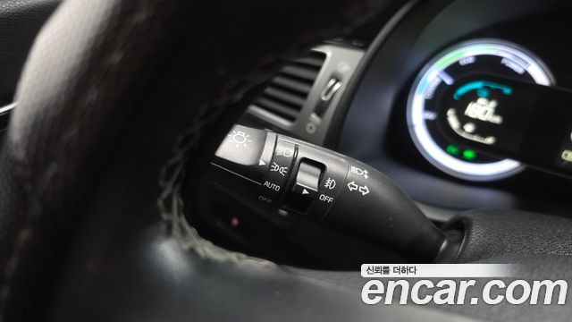 Kia Niro 2017 — photo 27