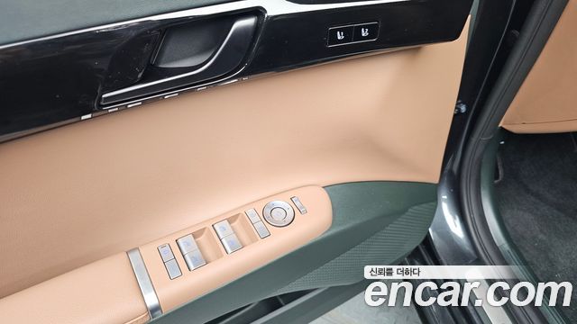 Hyundai Grandeur 2025 — photo 28