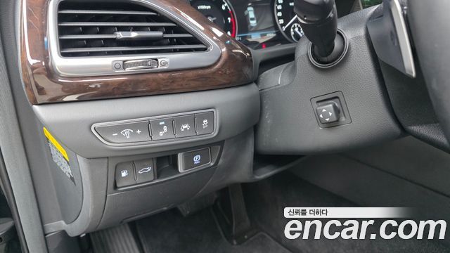 Genesis EQ900 2017 — photo 26