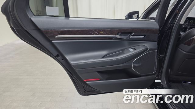 Genesis EQ900 2017 — photo 15