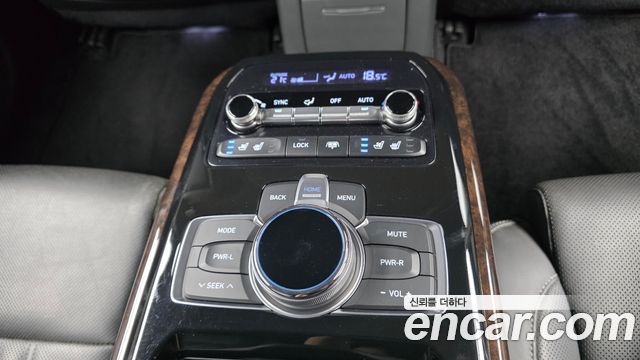 Genesis EQ900 2017 — photo 32