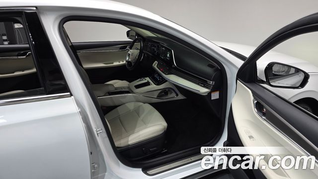 Hyundai Grandeur 2022 — photo 17