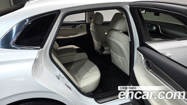 Hyundai Grandeur 2022 — photo 18