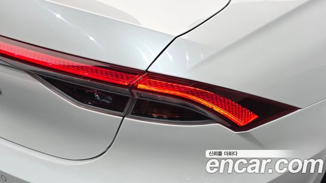 Hyundai Grandeur 2022 — photo 9