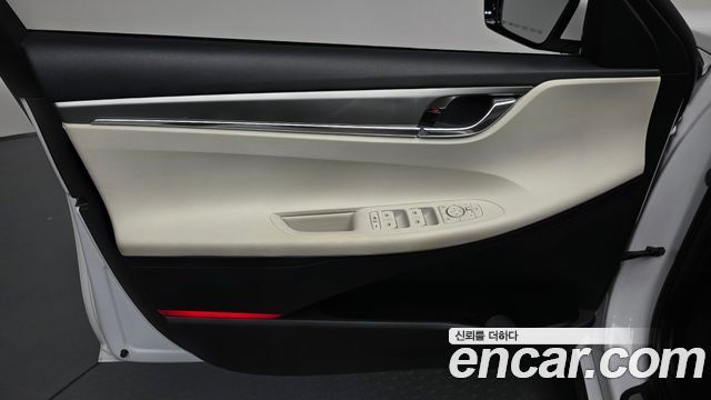 Hyundai Grandeur 2022 — photo 14