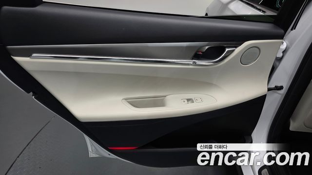 Hyundai Grandeur 2022 — photo 15