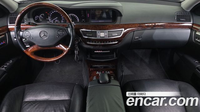 Mercedes-Benz S-Class 2011 — photo 7