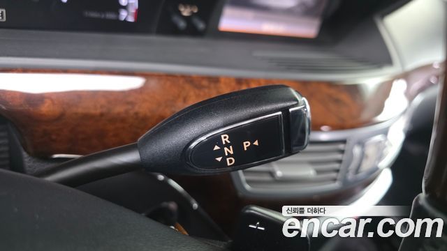 Mercedes-Benz S-Class 2011 — photo 9