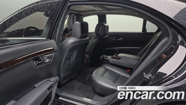 Mercedes-Benz S-Class 2011 — photo 15