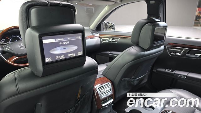 Mercedes-Benz S-Class 2011 — photo 18